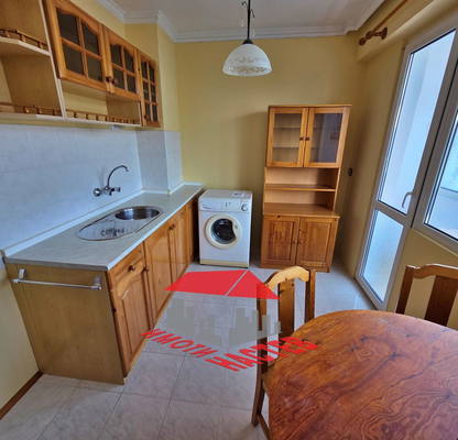 Photo 4 — 3-bedroom apartment in Shumen, Dobrudjanski