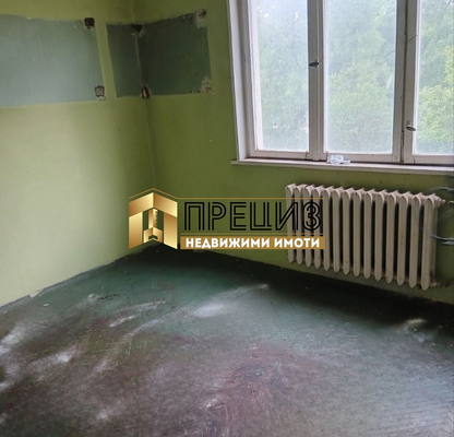 Photo 2 — 3-bedroom apartment in Shumen, Dobrudjanski