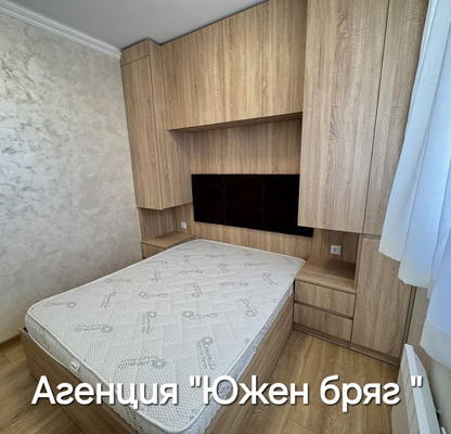 Снимка 4 — Двустаен апартамент в Шумен, Пазара