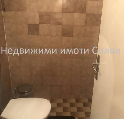 Снимка 5 — Двустаен апартамент в Шумен, Тракия