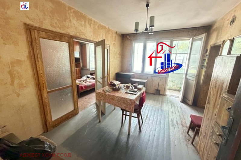 4-bedroom apartment in Shumen, Voenno Uchilishte