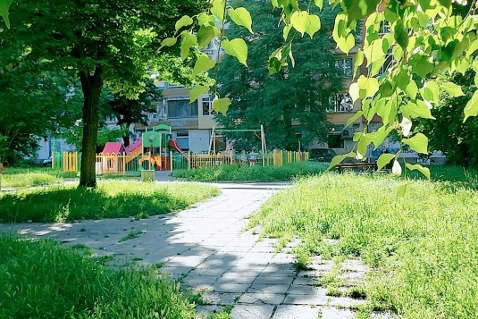 Тристаен апартамент с панорамна гледка към Витоша в Банишора