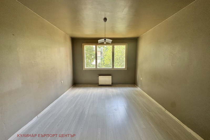 3-bedroom apartment in Sofiya, Banishora