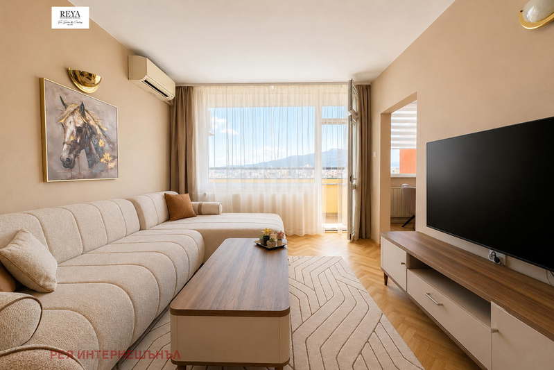 3-bedroom apartment in Sofiya, Banishora