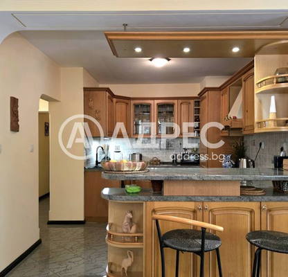 Photo 2 — 4-bedroom apartment in Sofiya, Bykston