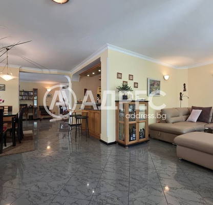Photo 5 — 4-bedroom apartment in Sofiya, Bykston