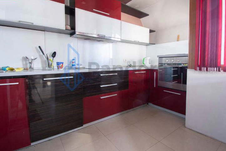 3-bedroom apartment in Sofia, Bykston