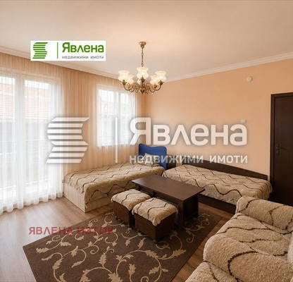 Снимка 4 — Двустаен апартамент с тераса в Център, София
