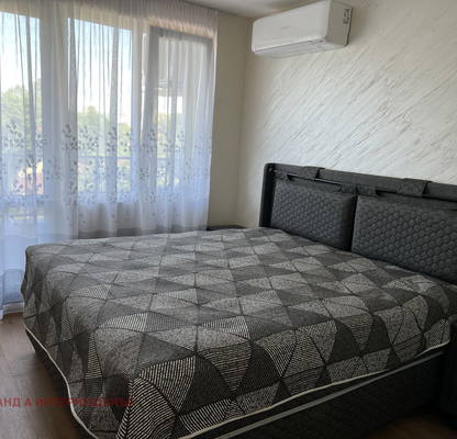 Photo 4 — Two-room apartment with terrace in Center, Sofia