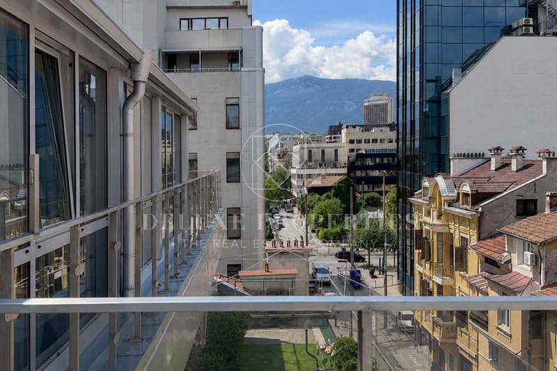 4-bedroom apartment in Sofiya, Centyr