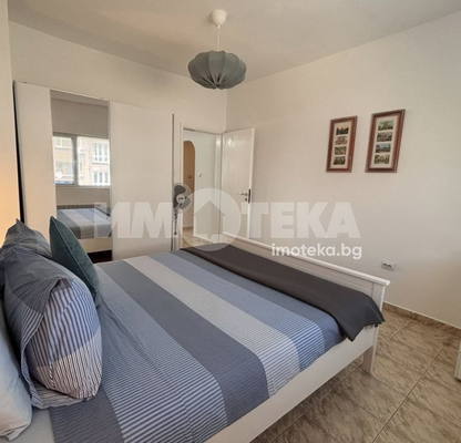Снимка 4 — Двустаен апартамент 55 кв.м. в Център с климатик