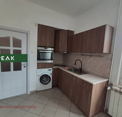 Photo 3 — Two-room apartment in Sofia Center on top floor