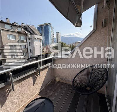 Снимка 5 — Двустаен апартамент с две тераси в Център, София