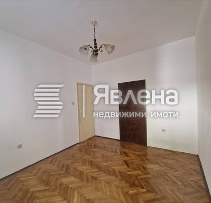 Снимка 2 — Офис с 2 помещения в Центъра на София с функционално разпределение