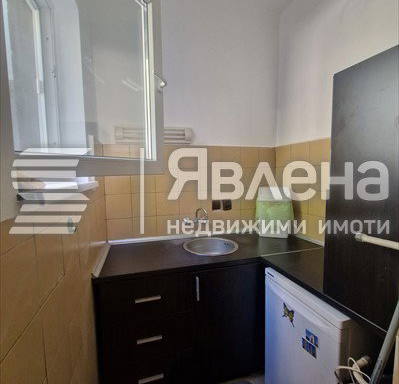 Снимка 3 — Офис с 2 помещения в Центъра на София с функционално разпределение