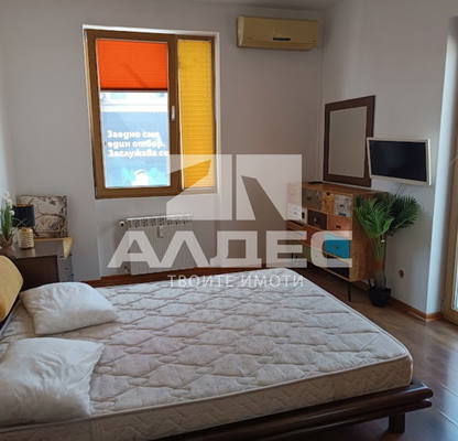 Photo 5 — Three-room apartment in Center, Sofia with balcony and view