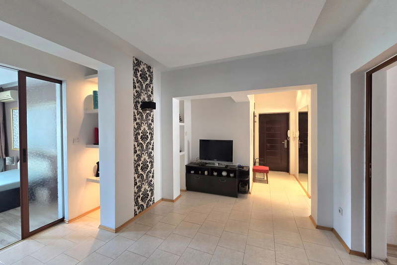 3-bedroom apartment in Sofiya, Centyr