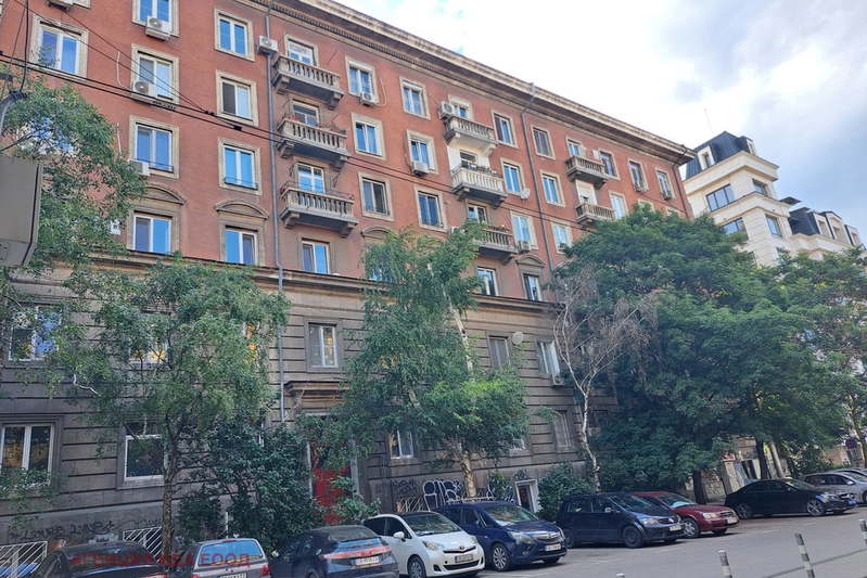 3-bedroom apartment in Sofiya, Centyr