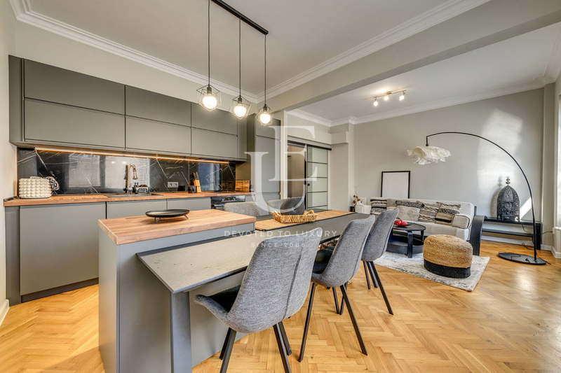 3-bedroom apartment in Sofiya, Centyr