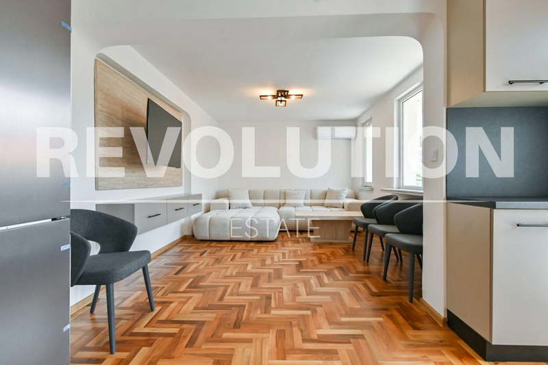 3-bedroom apartment in Sofiya, Centyr