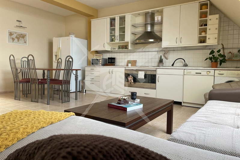 3-bedroom apartment in Sofiya, Centyr