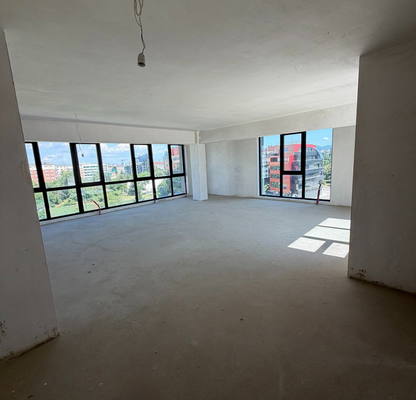 Photo 2 — 3-bedroom apartment in Sofia, Dianabad