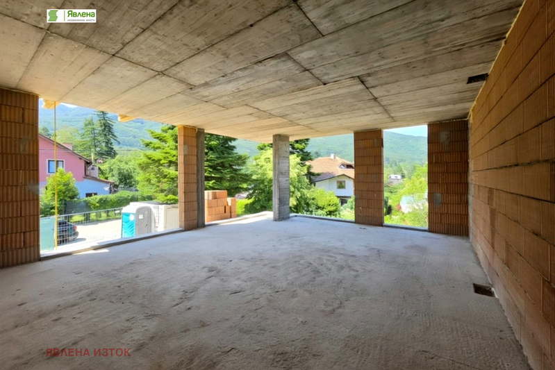 Four-room apartment with terrace and view of Vitosha in Dragalevtsi