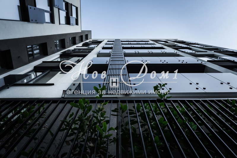 3-bedroom apartment in Sofiya, Drujba 1