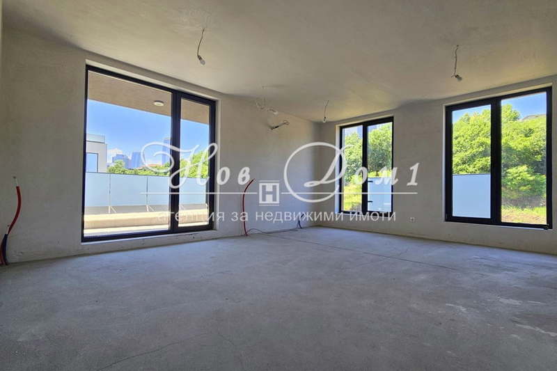 3-bedroom apartment in Sofiya, Drujba 1
