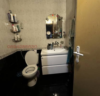 Photo 4 — Non-walk-through 3-room apartment in Druzhba 1 with two bathrooms