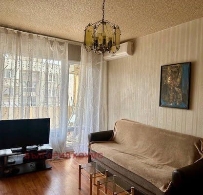 Снимка 4 — Двустаен апартамент с балкон в Дружба 1, София