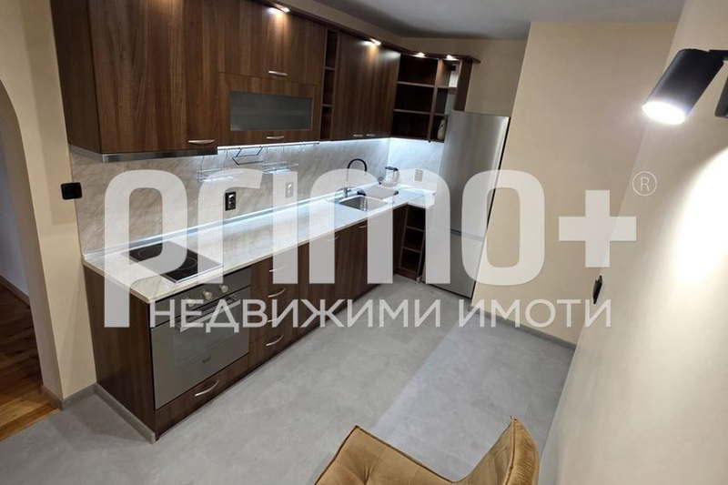 Двустаен апартамент с две тераси в Дружба 1, София