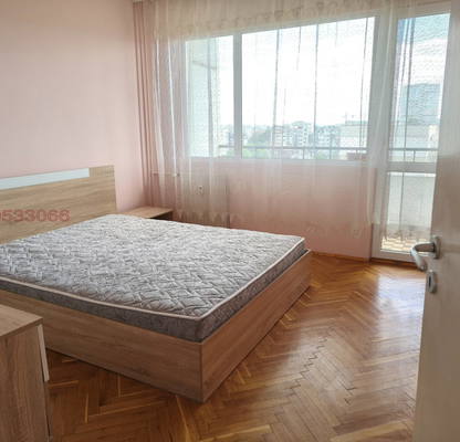 Снимка 5 — Тристаен апартамент с тераса в Гео Милев, София