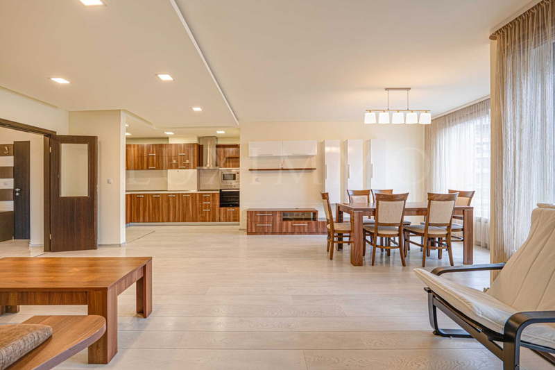 4-bedroom apartment in Sofiya, Geo Milev
