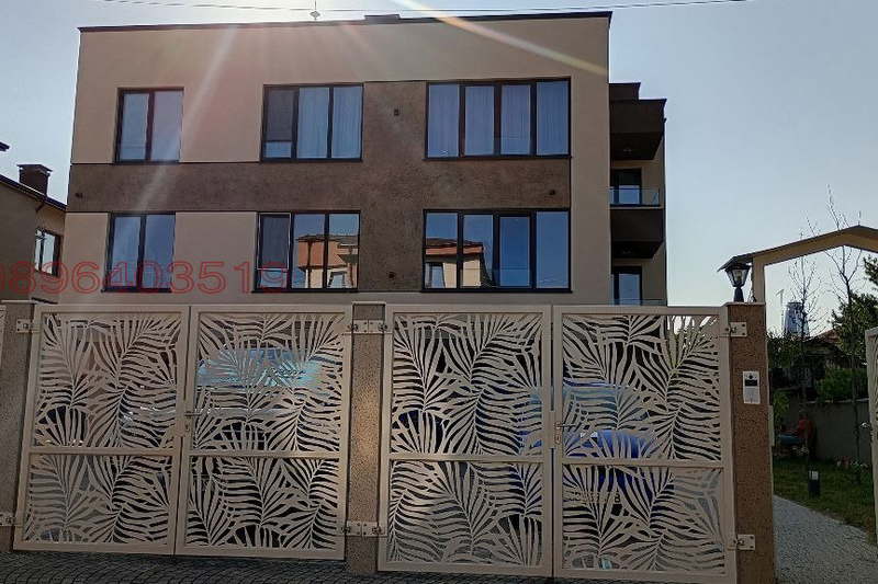Двустаен апартамент в Горубляне с контролиран достъп