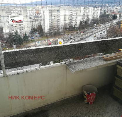 Снимка 4 — Просторна 1-стаен апартамент с южна гледка в Хиподрума