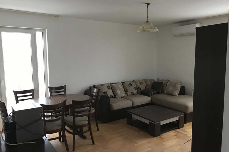 3-bedroom apartment in Sofiya, Hipodruma