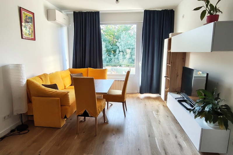 3-bedroom apartment in Sofiya, Hipodruma