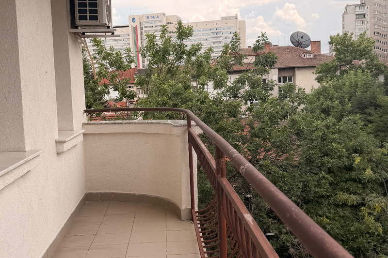 3-bedroom apartment in Sofiya, Hipodruma