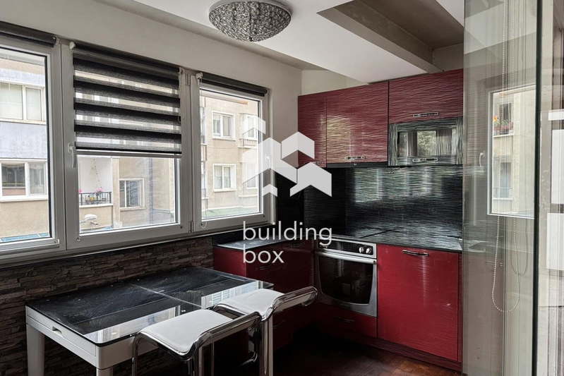 3-bedroom apartment in Sofiya, Hladilnika