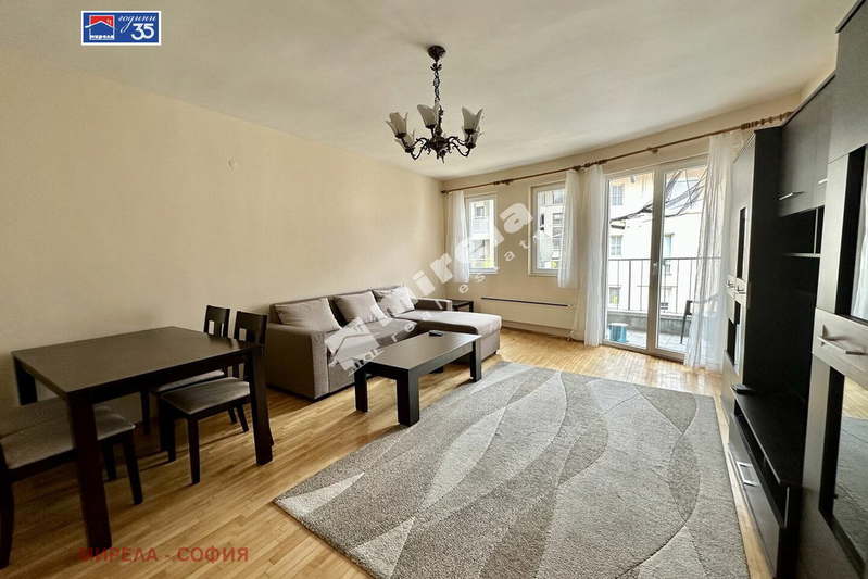 3-bedroom apartment in Sofiya, Hladilnika