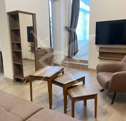 Снимка 3 — Тристаен апартамент 110 кв.м. в Иван Вазов с тераса