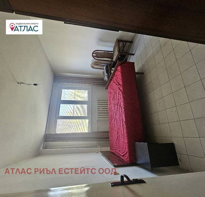 Снимка 3 — Тристаен апартамент в Изток с балкон и мазе