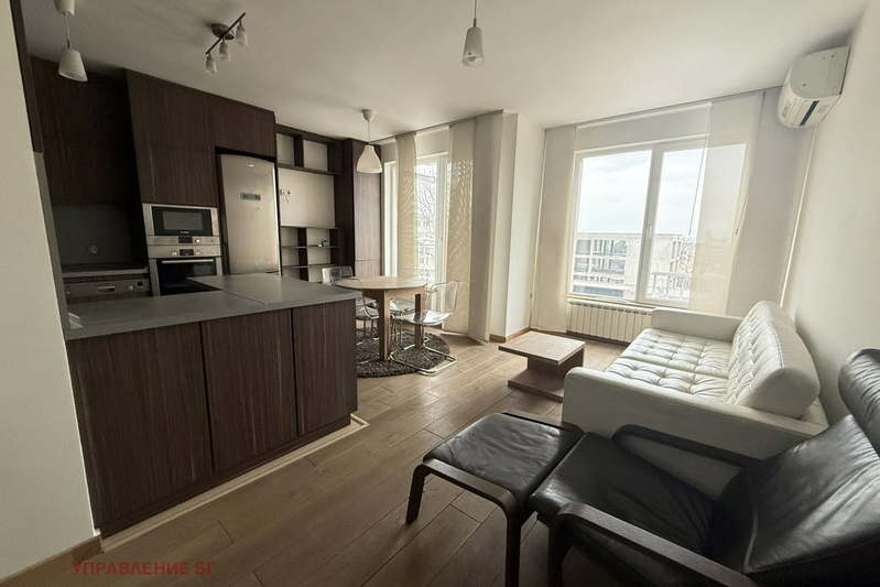 3-bedroom apartment in Sofiya, Karpuzica