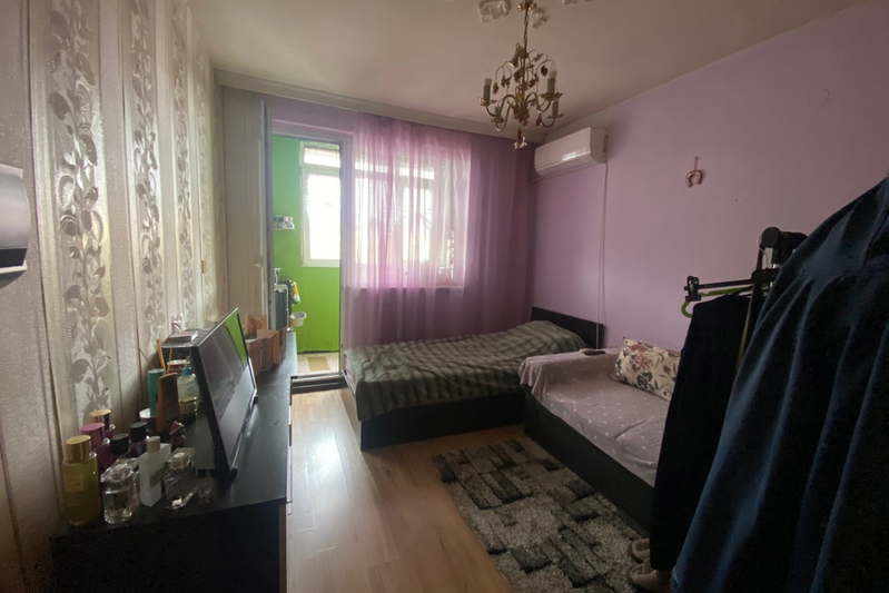 3-bedroom apartment in Sofiya, Krasno Selo