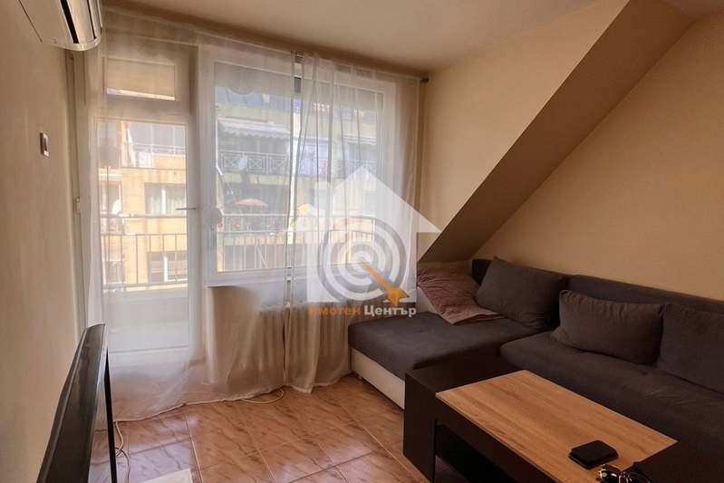 4-bedroom apartment in Sofiya, Krasno Selo