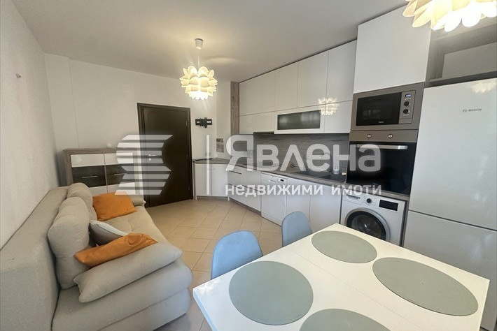 3-bedroom apartment in Sofiya, Krystova Vada