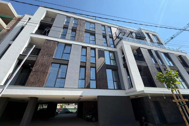 3-bedroom apartment in Sofiya, Levski V