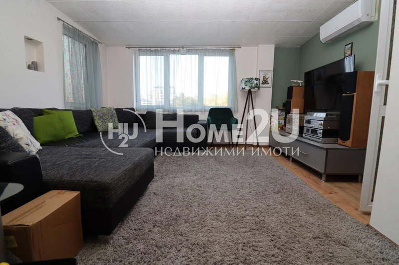 4-bedroom apartment in Sofiya, Levski V