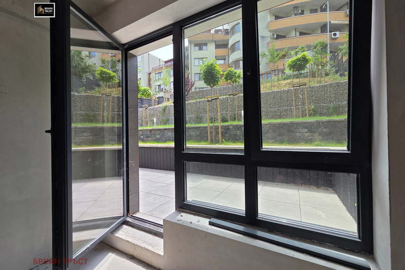 3-bedroom apartment in Sofiya, Lozenec